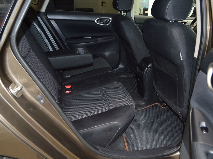Nissan Sentra, 2016г., передний привод, механика
