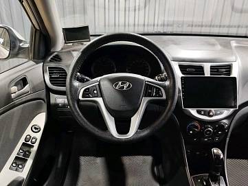Hyundai Solaris, 2014г, передний привод, автомат