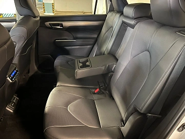 Toyota Highlander, 2025г, полный привод, автомат