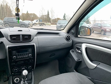 Nissan Terrano, 2015г, полный привод, механика