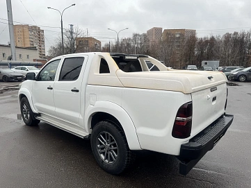 Toyota Hilux, 2012г, полный привод, автомат