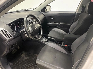 Mitsubishi Outlander, 2010г, передний привод, вариатор