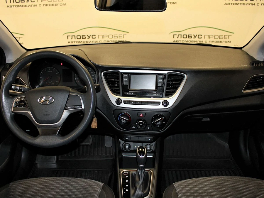 Hyundai Solaris, 2018г., передний привод, автомат