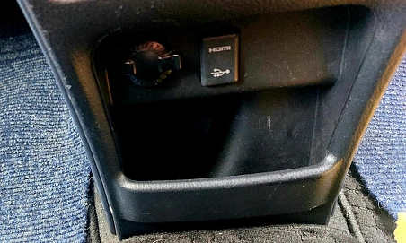 Toyota Voxy, 2017г, передний привод, вариатор