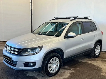 Volkswagen Tiguan, 2011г, передний привод, механика