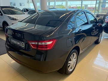 Lada (ВАЗ) Vesta, 2019г, передний привод, механика