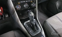 Volkswagen T-Roc, 2022г., передний привод, робот