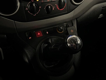 Peugeot Partner, 2016г, передний привод, механика