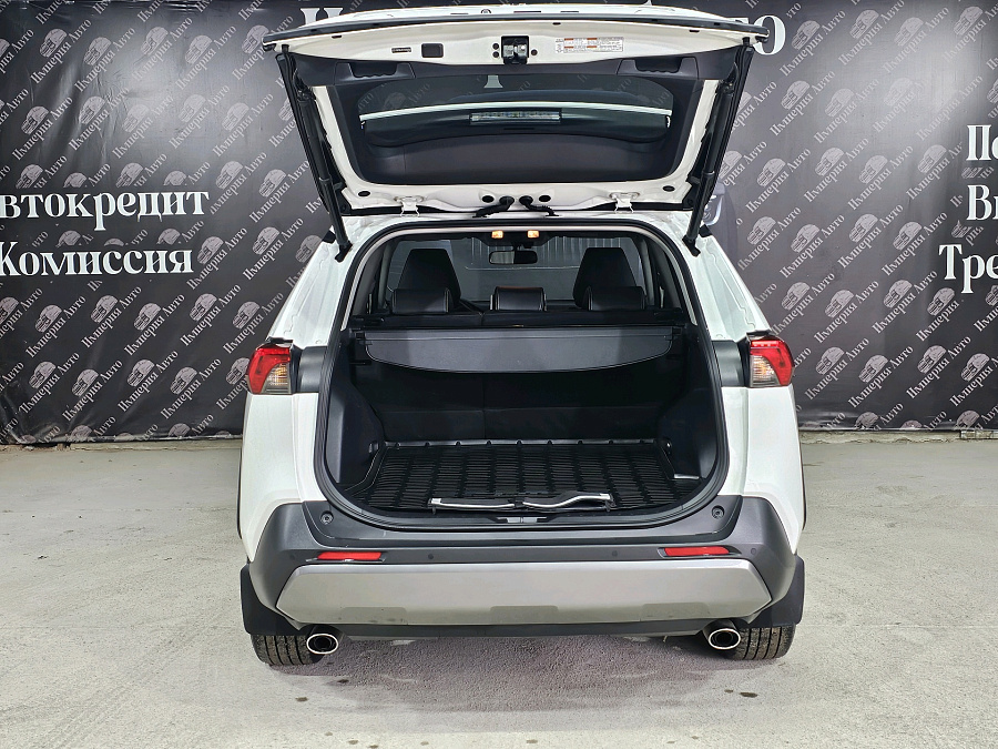 Toyota RAV4, 2019г., передний привод, вариатор