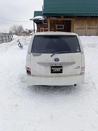 Toyota ISis, 2011г, полный привод, вариатор