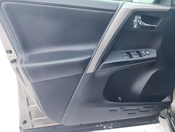 Toyota RAV4, 2014г, передний привод, вариатор