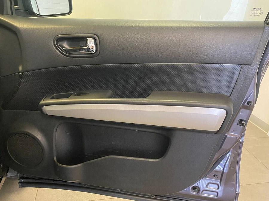 Nissan , 2012г., передний привод, автомат