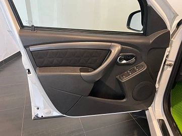 Renault Duster, 2018г, передний привод, автомат