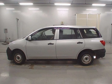 Nissan AD, 2021г, передний привод, вариатор