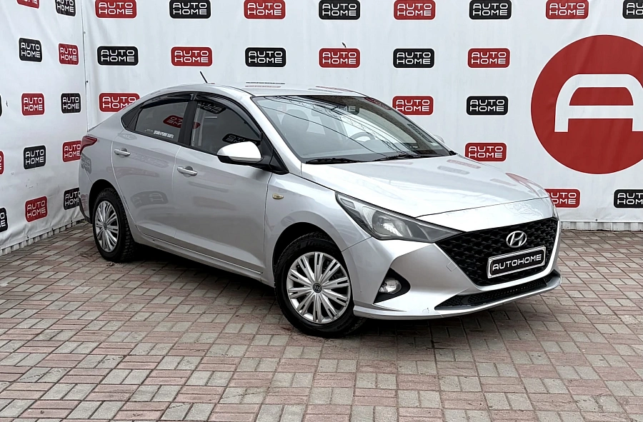 Hyundai Solaris, 2021г., передний привод, автомат