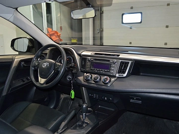 Toyota RAV4, 2014г, полный привод, вариатор