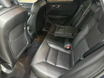 Volvo XC60, 2019г, полный привод, автомат