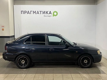 Hyundai Accent, 2001г, передний привод, механика