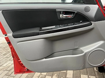 Suzuki SX4, 2010г, передний привод, механика