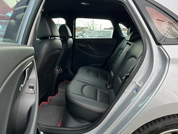 Hyundai Elantra, 2020г, передний привод, автомат