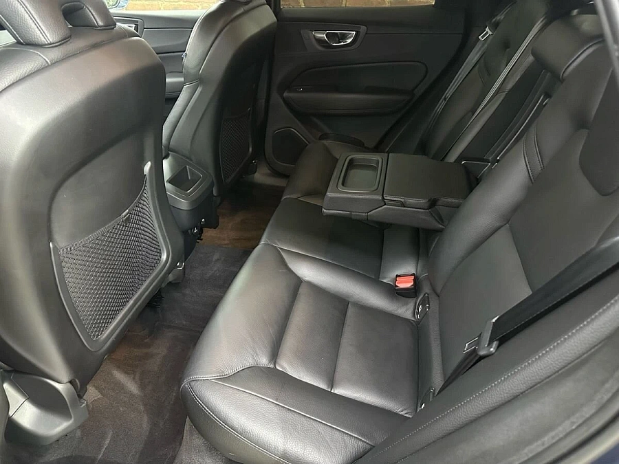 Volvo XC60, 2019г., полный привод, автомат