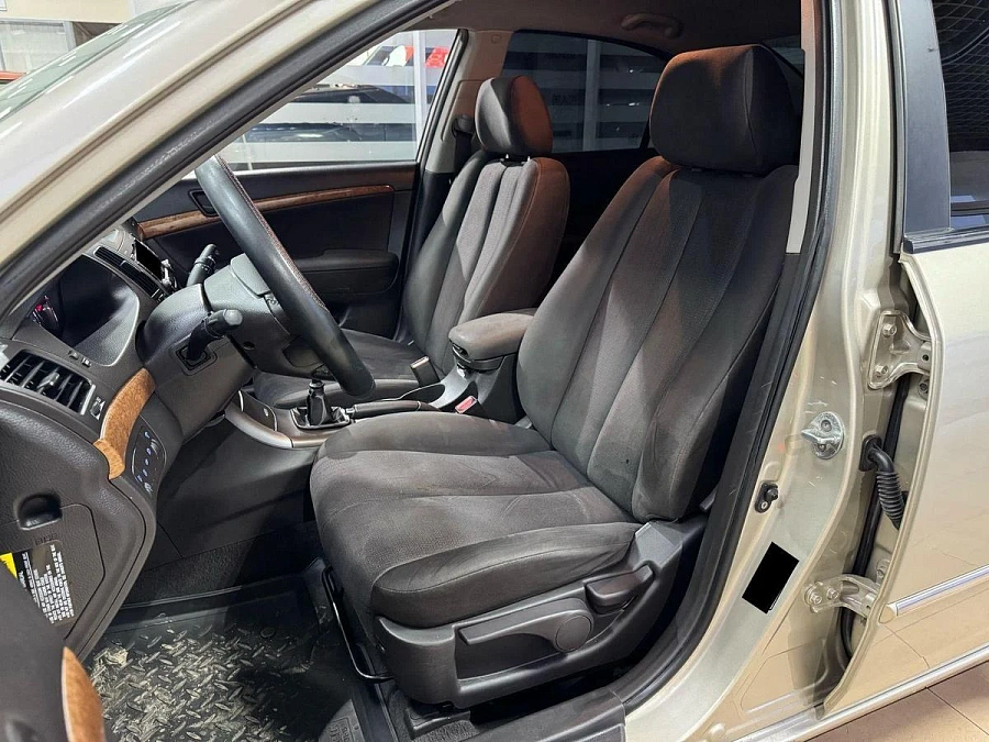 Hyundai Sonata, 2008г., передний привод, механика