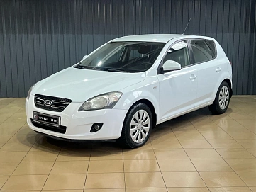 Kia Ceed, 2009г, передний привод, автомат