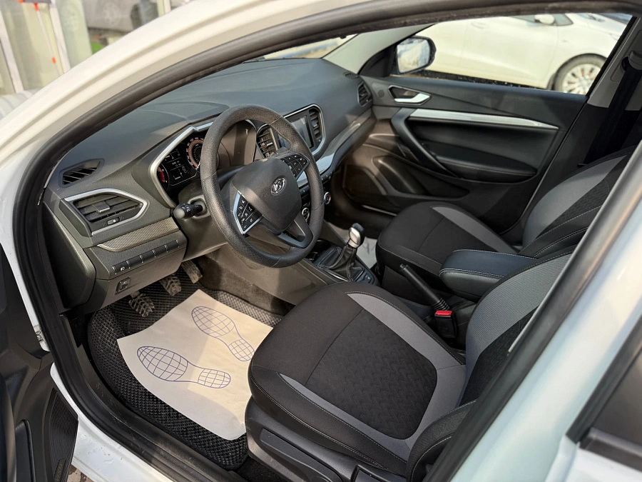 Lada (ВАЗ) Vesta, 2023г., передний привод, механика