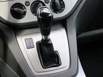 Ford Kuga, 2012г, полный привод, робот