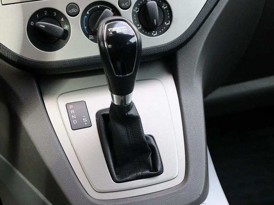 Ford Kuga, 2012г., полный привод, робот