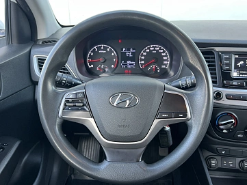 Hyundai Solaris, 2017г, передний привод, автомат