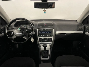 Skoda Octavia, 2011г, передний привод, автомат