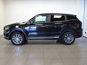 Geely Atlas Pro, 2022г, передний привод, автомат