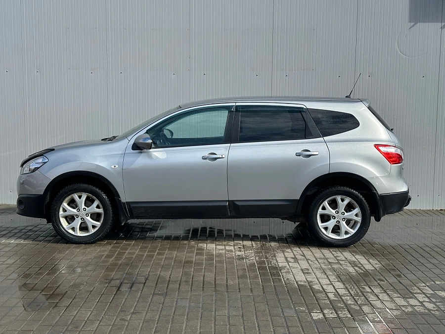 Nissan Qashqai+2, 2012г., передний привод, механика