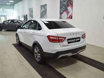 Lada (ВАЗ) , 2021г., передний привод, механика