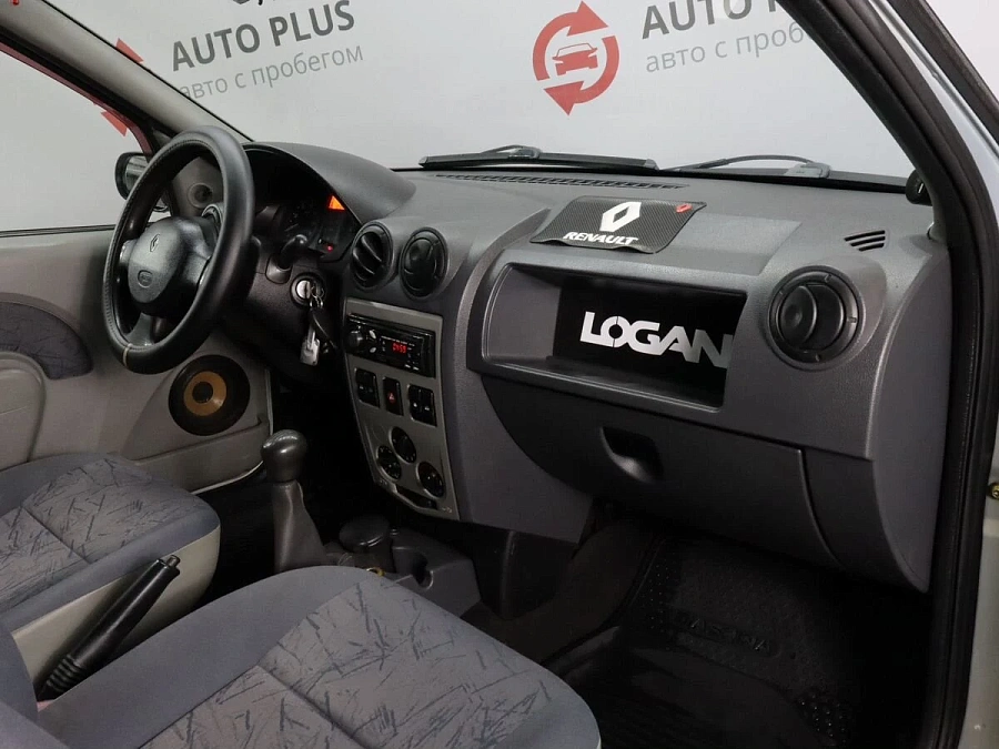 Renault Logan, 2006г., передний привод, механика