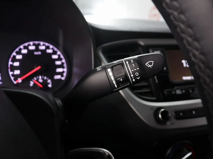 Hyundai Solaris, 2020г., передний привод, автомат