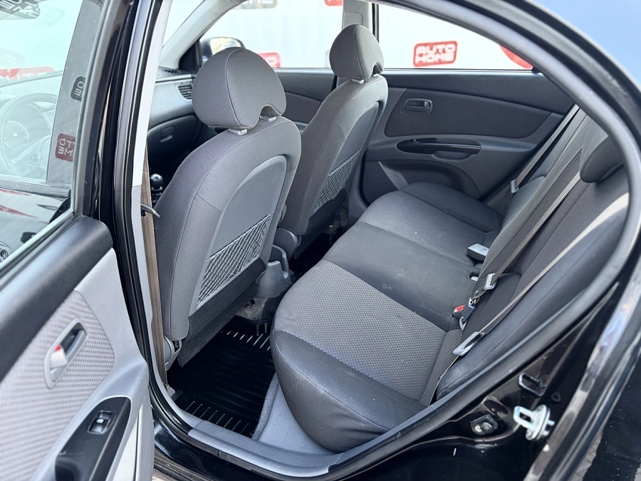 Kia Rio, 2010г., передний привод, механика