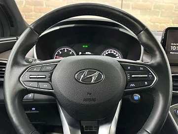 Hyundai Santa Fe, 2020г, передний привод, робот