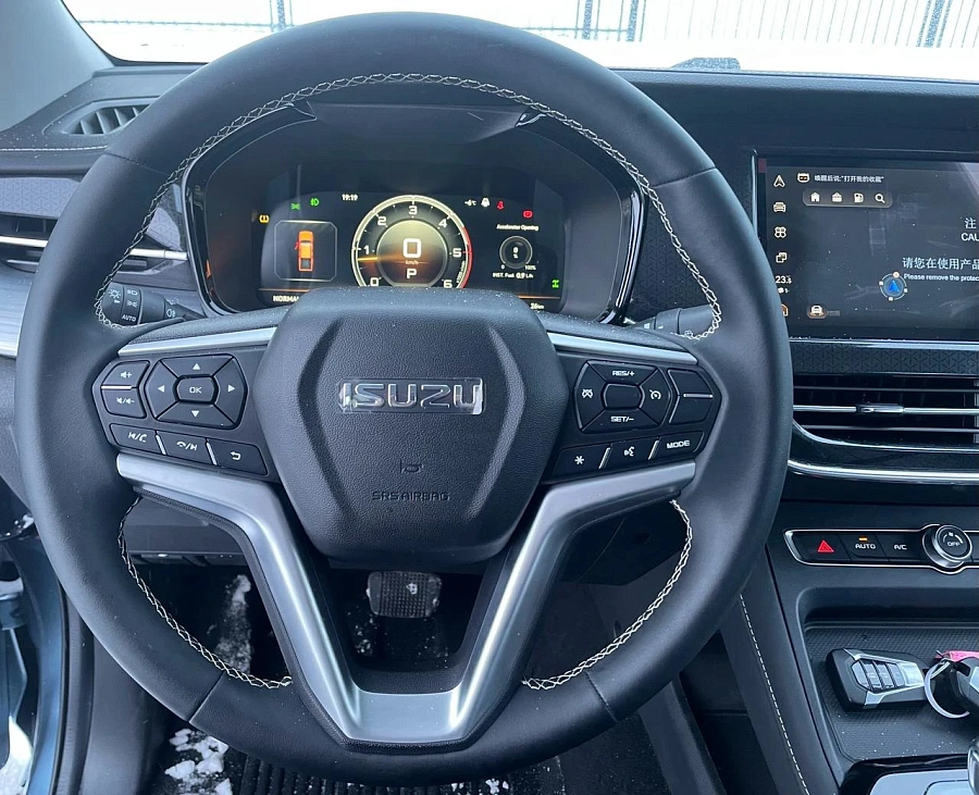 Isuzu D-Max, 2023г., полный привод, автомат
