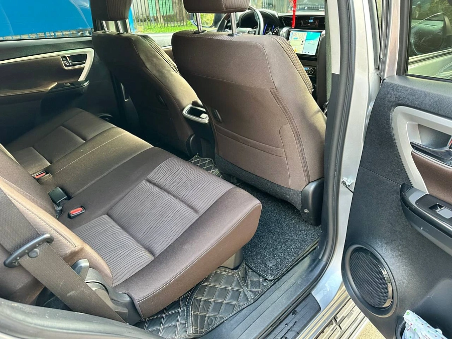 Toyota Fortuner, 2018г., полный привод, автомат