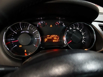Peugeot 3008, 2010г, передний привод, автомат