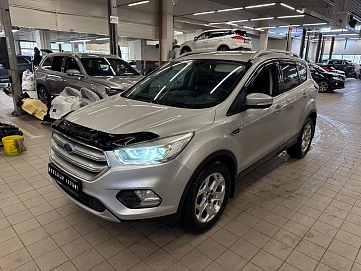 Ford Kuga, 2017г, передний привод, автомат