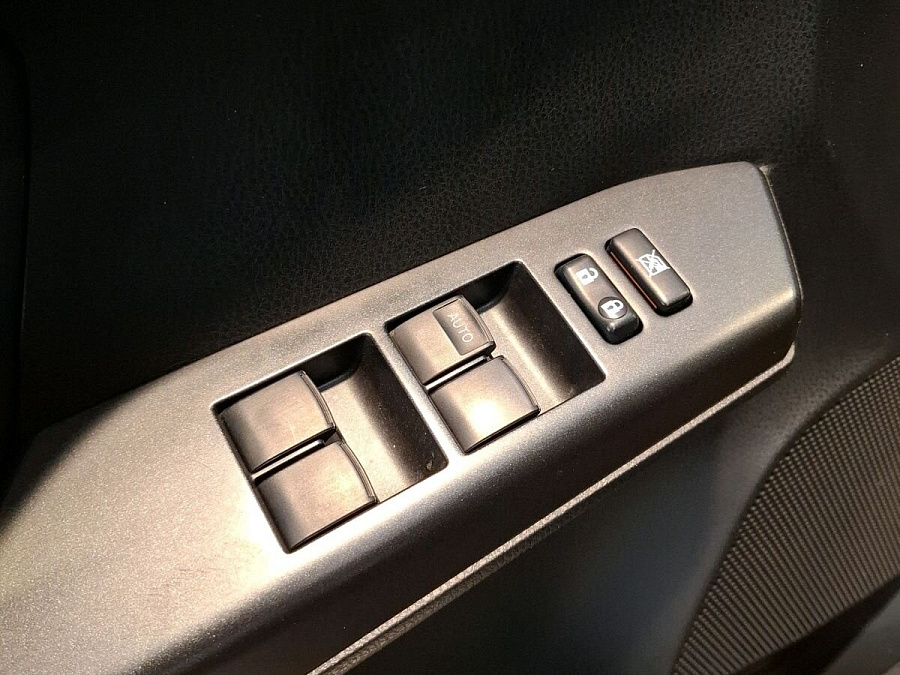 Toyota , 2015г., передний привод, автомат