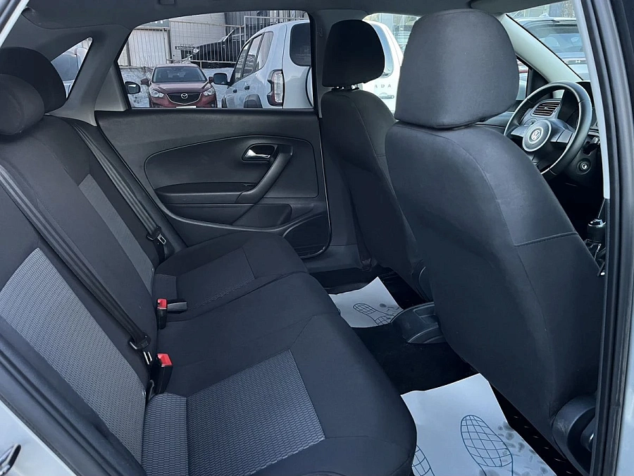 Volkswagen Polo, 2013г., передний привод, механика
