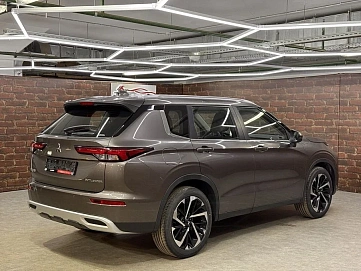 Mitsubishi Outlander, 2023г, полный привод, вариатор