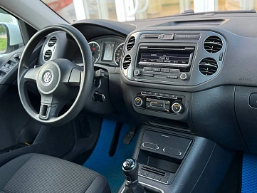 Volkswagen Tiguan, 2011г, передний привод, механика