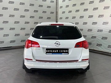 Opel Astra, 2013г, передний привод, механика