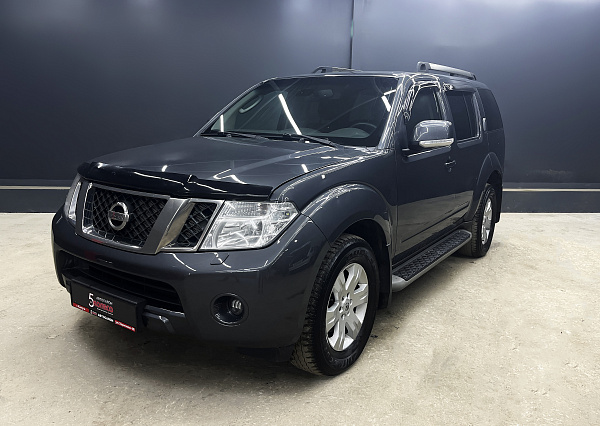 Nissan Pathfinder, 2011г., полный привод, автомат