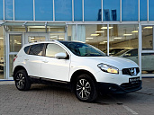 Nissan Qashqai, 2012г., передний привод, вариатор